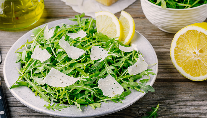 Arugula Salad with Lemon and Parmesan Featured
